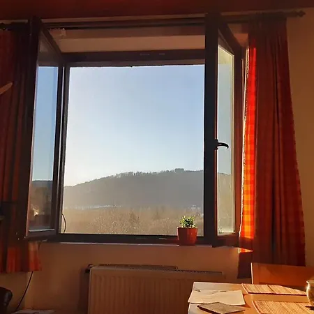Nad Teplou Vltavou Lenora