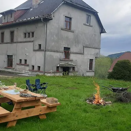Appartement Nad Teplou Vltavou